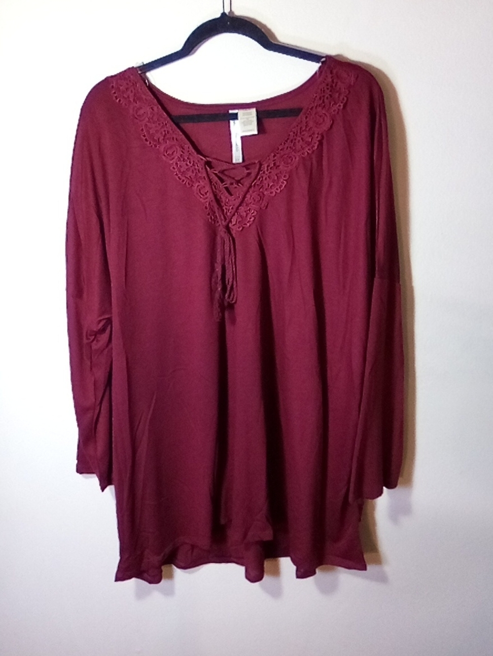 Simply Irresistible Top  NWOT